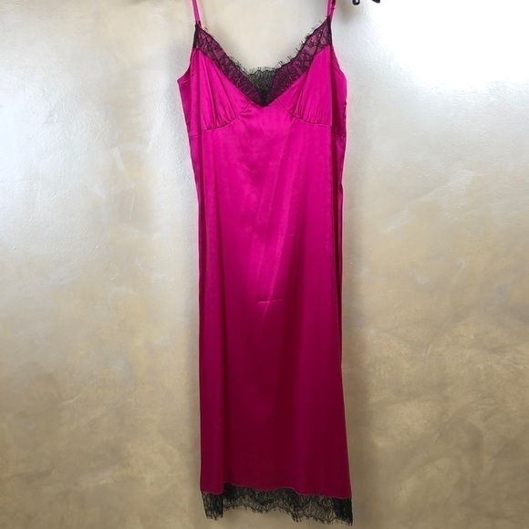 DVF Fuscha Silk Chiffon wrap dress with Silk satin slip - Picture 3 of 10